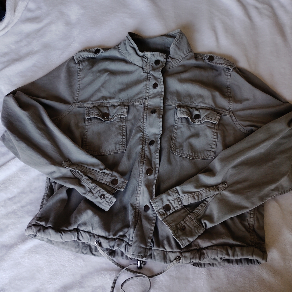 Black Tape Utility Jacket Gray Green Drawstring Hem Military Button Up Cargo L